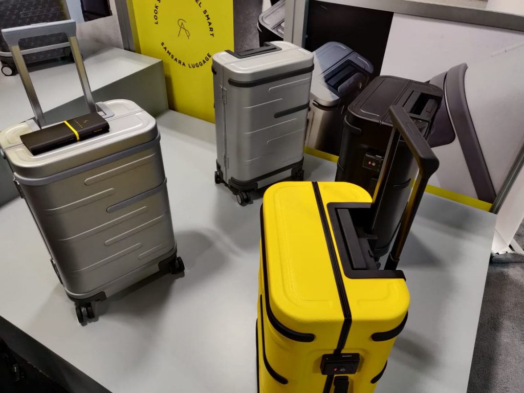 5 Best Smart Carry On Luggages for Travel (in 2024)
