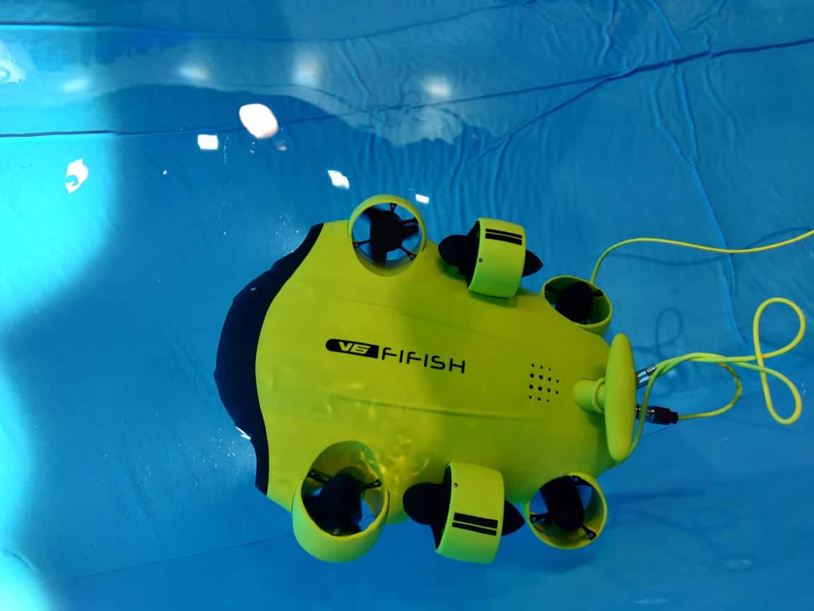 7 Best Underwater Drones (Our 2021 Picks)